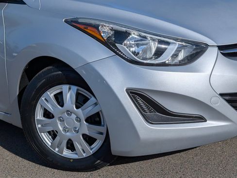 Used 2016 Hyundai Elantra SE FWD image 8