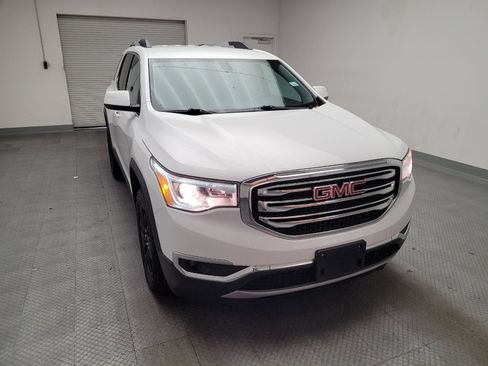 Used 2018 GMC Acadia SLT FWD image 14