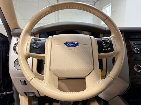 Used 2014 Ford Expedition EL XLT w/ Equipment Group 202A image 10