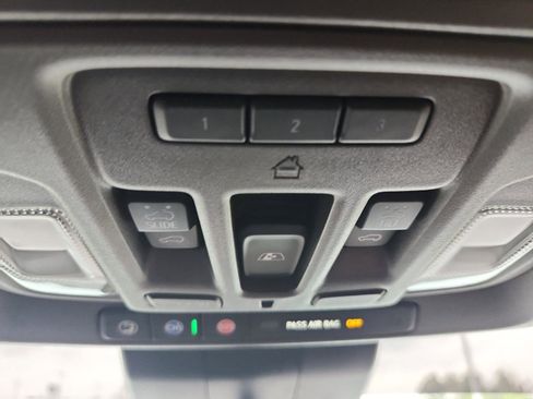 Used 2025 GMC Sierra 2500 Denali w/ Denali Reserve Package image 18