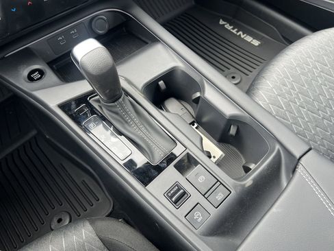 New 2026 Nissan Sentra SV image 8