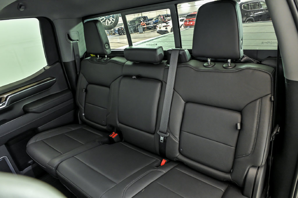 Used 2023 Chevrolet Silverado 1500 RST w/ RST All Star Premium Package AWD/4WD image 15