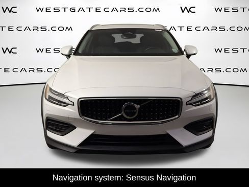Used 2026 Volvo V60 B5 Cross Country Plus AWD/4WD image 2