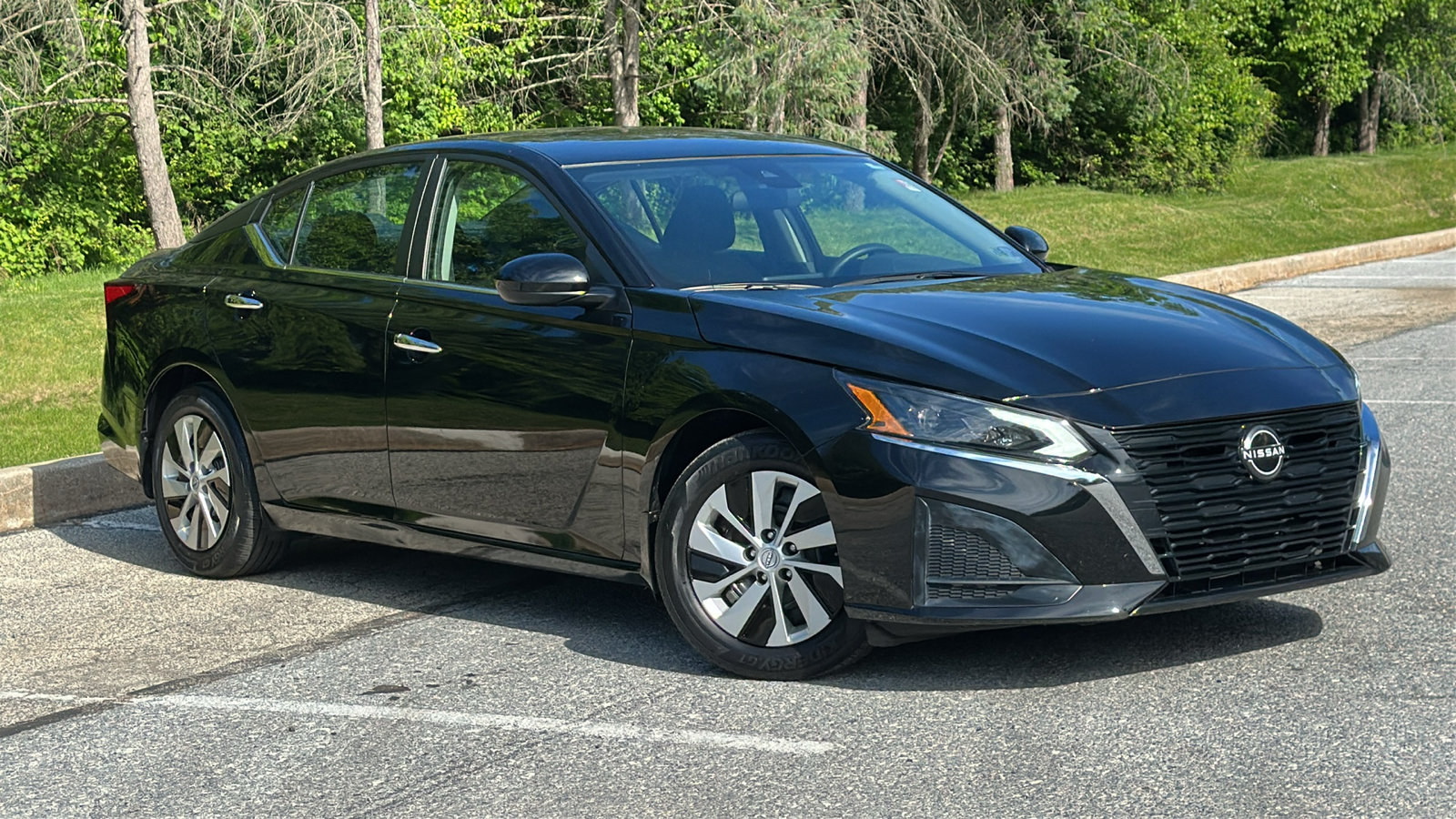 Certified 2023 Nissan Altima 2.5 S FWD image 1