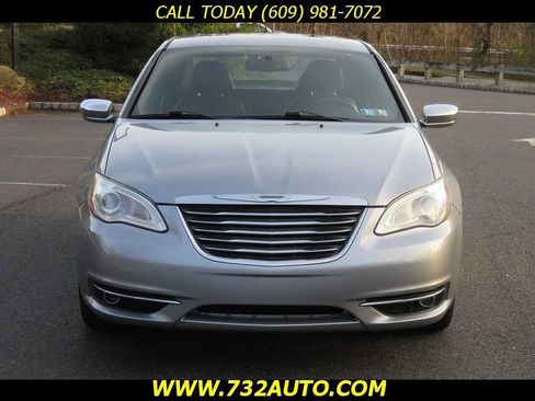 Used 2014 Chrysler 200 Limited w/ Sun/Sound Group image 5
