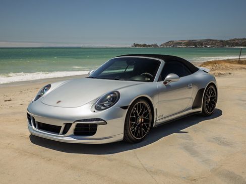 Used 2015 Porsche 911 Cabriolet image 9