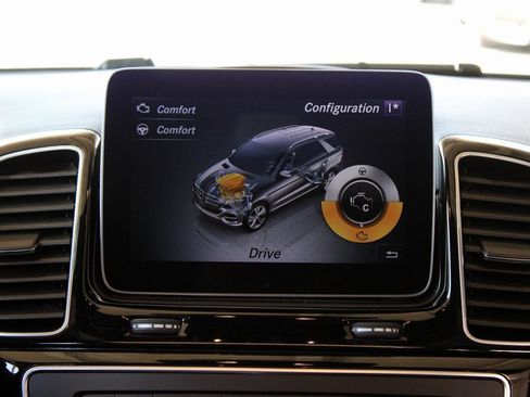 Used 2018 Mercedes-Benz GLE 350 image 18