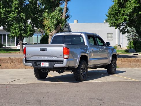 Certified 2021 Toyota Tacoma SR5 w/ Technology Package AWD/4WD image 3