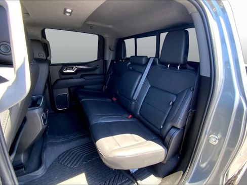 Used 2023 Chevrolet Silverado 1500 LTZ w/ LTZ Premium Package AWD/4WD image 21