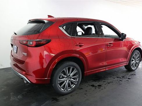 New 2025 MAZDA CX-5 Signature image 4