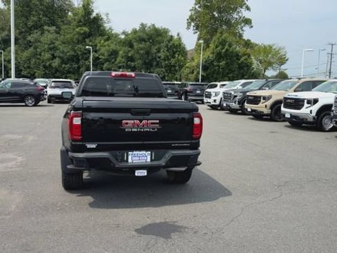 Used 2025 GMC Canyon Denali AWD/4WD image 7