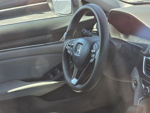 Used 2020 Honda Accord EX image 16