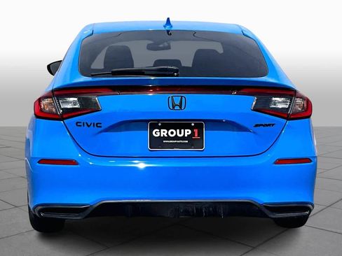 Used 2023 Honda Civic Sport image 5