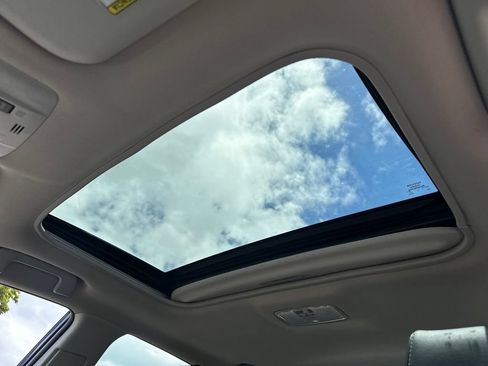 Used 2015 Toyota Corolla S FWD image 19