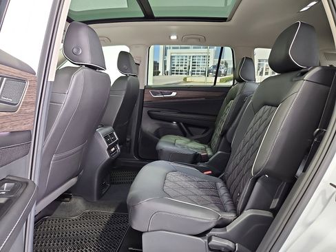 New 2026 Volkswagen Atlas SEL Premium R-Line AWD/4WD image 11