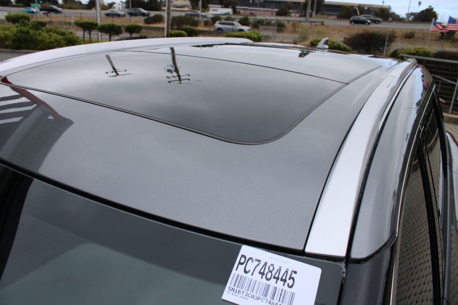 Used 2023 Nissan Rogue SL w/ SL Premium Package FWD image 11