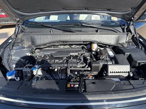 Used 2025 Hyundai Kona SEL FWD image 50