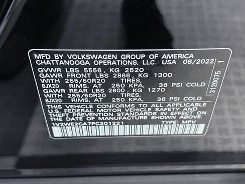 Certified 2023 Volkswagen Atlas Cross Sport SE FWD image 29