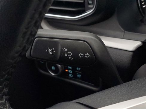 Certified 2023 Ford Explorer XLT w/ Equipment Group 202A image 15