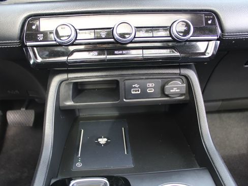 Used 2023 Honda Pilot Touring image 19