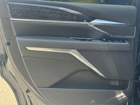 Used 2025 Cadillac Escalade IQ Sport 1 w/ Smart Trailering package AWD/4WD image 31