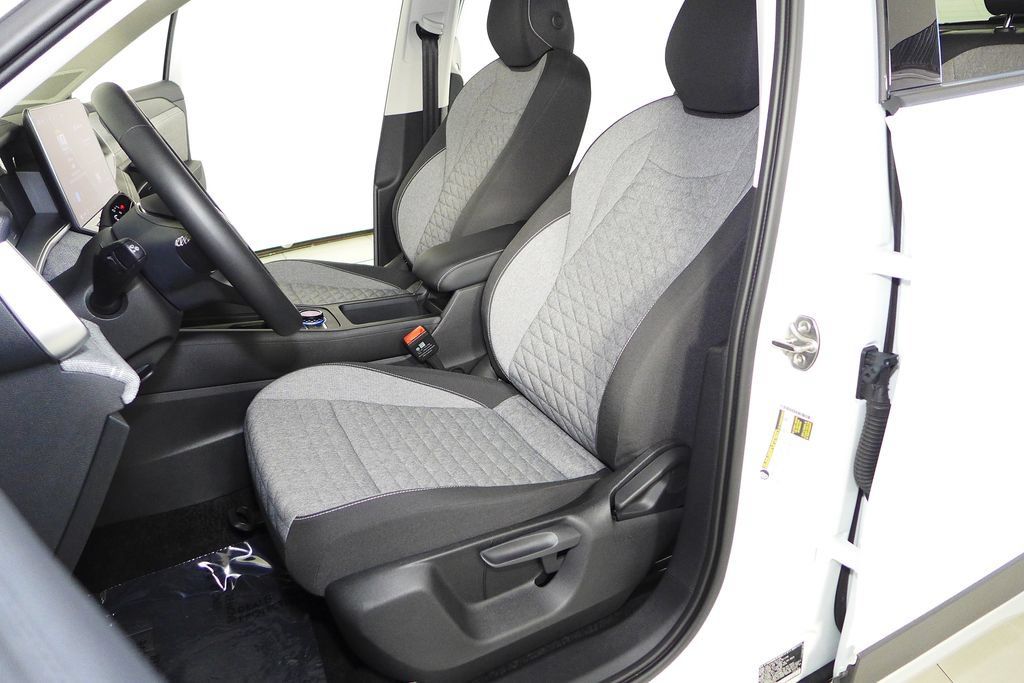 Used 2025 Volkswagen Tiguan S FWD image 21