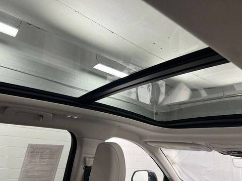 Certified 2025 Lincoln Aviator Reserve w/ Illumination Package AWD/4WD image 25