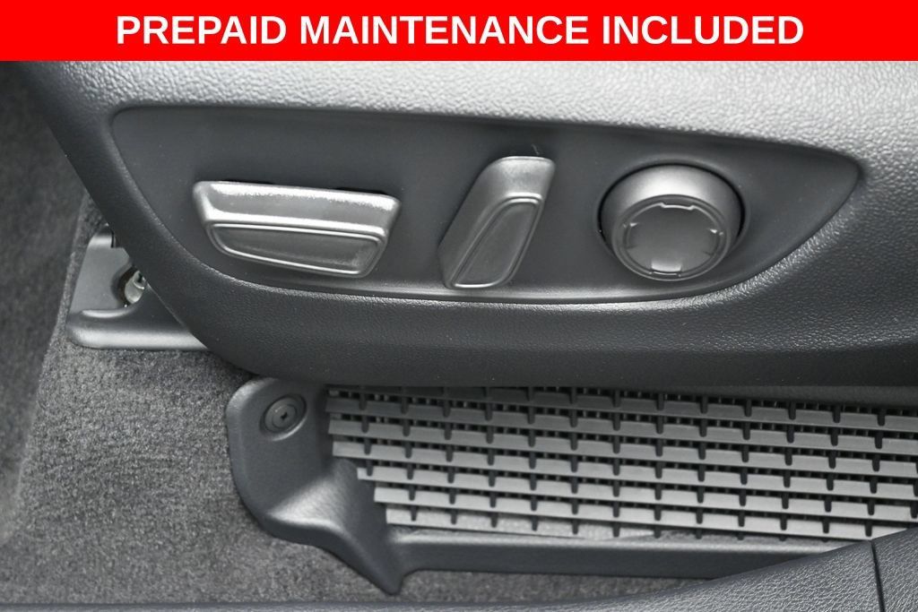 Certified 2026 Toyota Sienna XLE FWD image 10