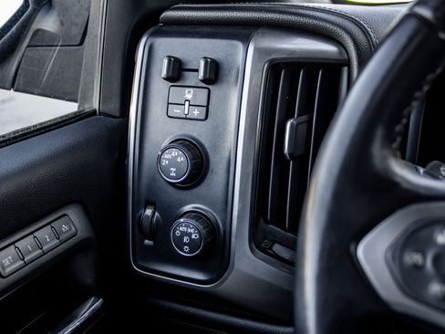 Used 2016 Chevrolet Silverado 1500 LTZ Z71 image 34