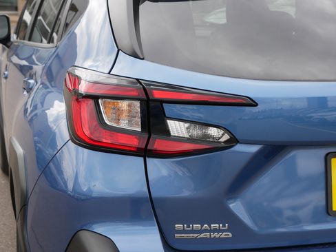 Used 2024 Subaru Crosstrek 2.0i Premium AWD/4WD image 17