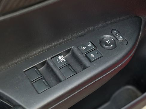 Used 2016 Honda Accord Sport image 17