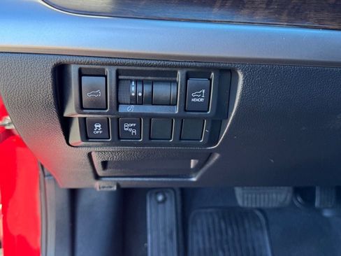 Used 2017 Subaru Outback 2.5i Limited image 13