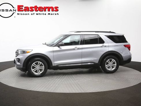 Used 2023 Ford Explorer XLT RWD image 53