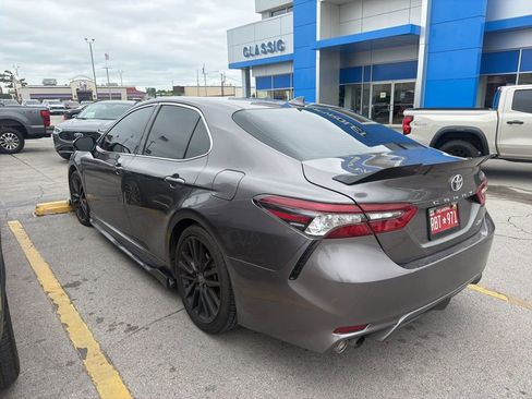 Used 2021 Toyota Camry XSE FWD image 4
