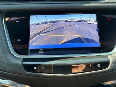 Used 2022 Cadillac XT5 Premium Luxury w/ LPO, Floor Liner Package AWD/4WD image 18