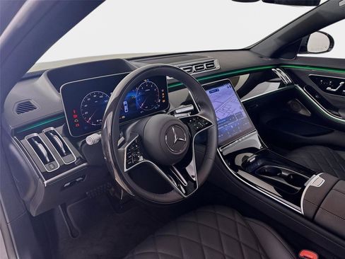 Used 2026 Mercedes-Benz S 580 4MATIC Sedan image 9