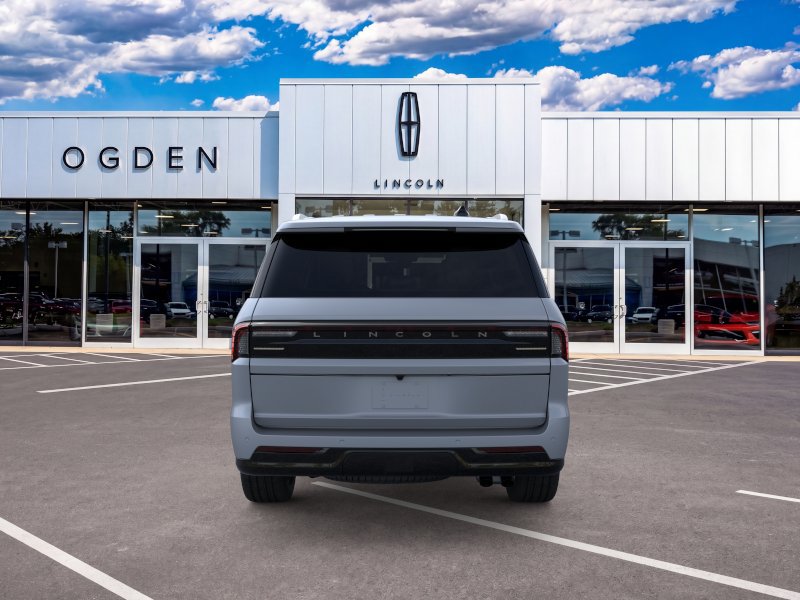 New 2026 Lincoln Navigator Premiere AWD/4WD image 5