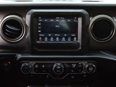 Used 2023 Jeep Wrangler Unlimited w/ Cold Weather Group AWD/4WD image 36