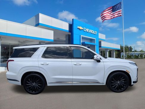 Used 2024 Hyundai Palisade Calligraphy AWD/4WD image 3