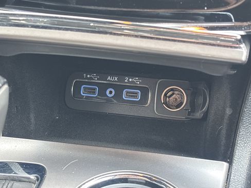 Used 2020 Jeep Grand Cherokee Altitude AWD/4WD image 13