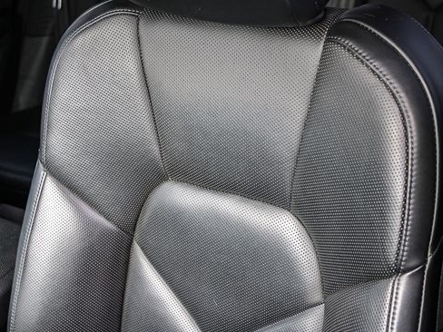 Used 2023 Porsche Macan S image 25