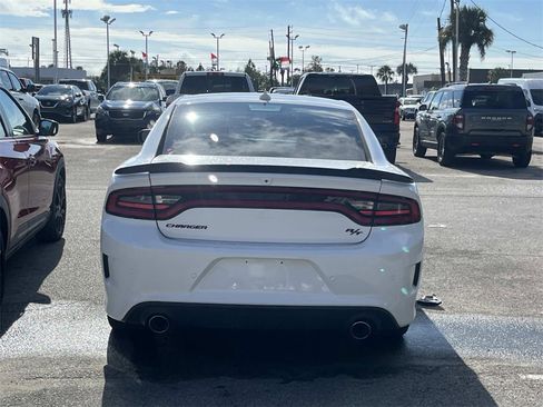 Used 2021 Dodge Charger R/T w/ Blacktop Package image 5