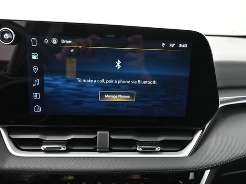 Used 2025 Chevrolet Equinox LT AWD/4WD image 15