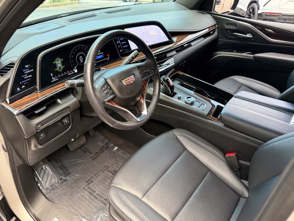 Used 2023 Cadillac Escalade Luxury RWD image 24