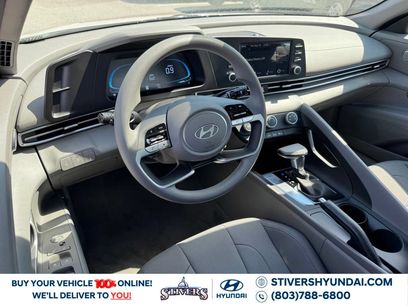 New 2026 Hyundai Elantra SE