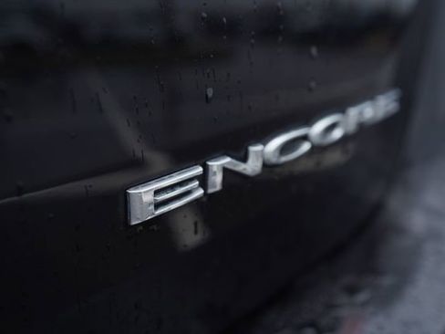 Used 2021 Buick Encore Preferred w/ Safety Package image 39