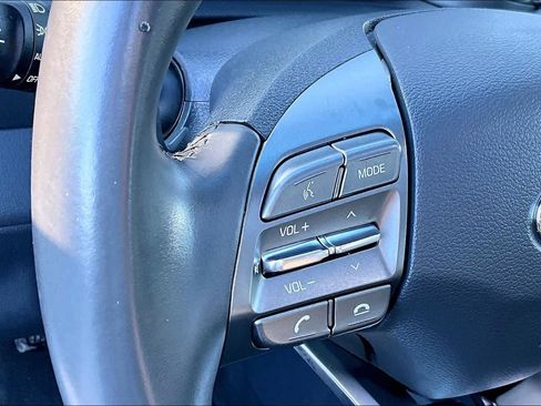 Used 2022 Hyundai Ioniq SEL image 23