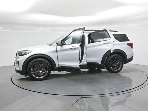 New 2026 Ford Explorer ST w/ Sun And Sound Package image 34