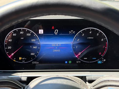 Used 2024 Mercedes-Benz GLS 450 4MATIC image 20