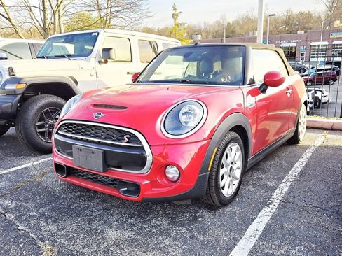 Used 2019 MINI Cooper S image 4